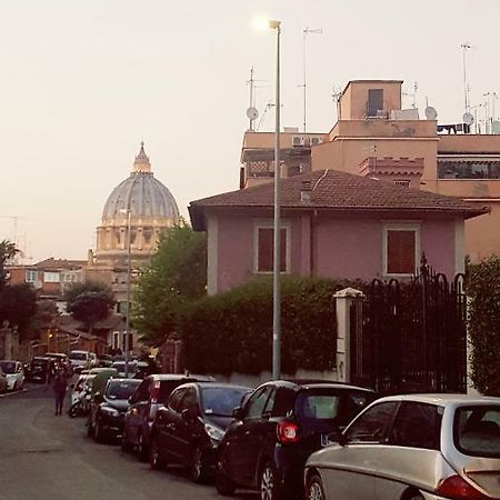 Ferienwohnung Un Bellissimo Nido A S.Pietro Rom Exterior foto