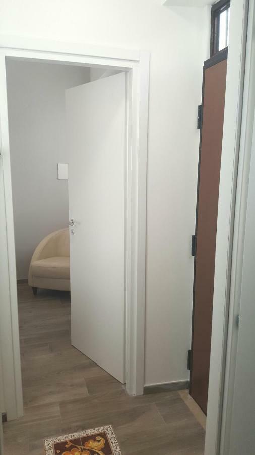 Ferienwohnung Un Bellissimo Nido A S.Pietro Rom Exterior foto